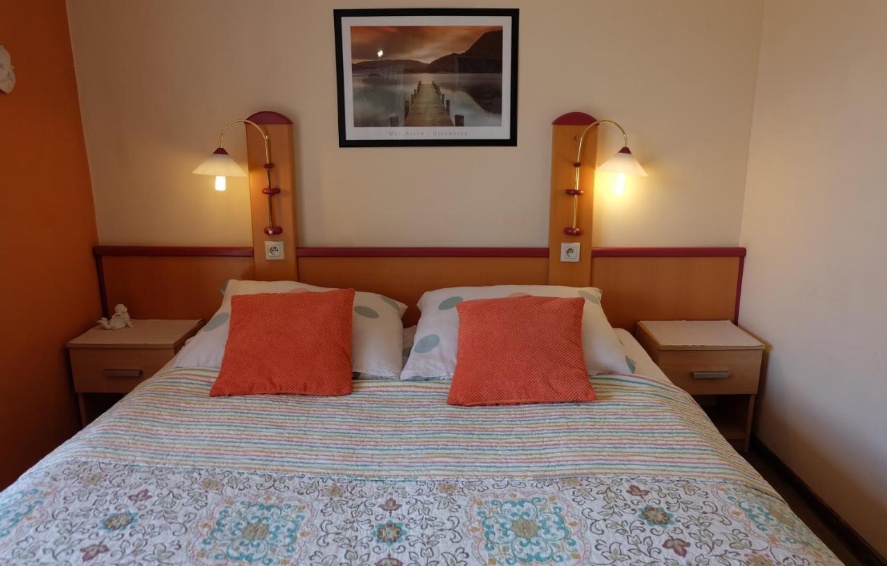 Willa Pod Aniolem - Pokoje Goscinne & Apartamenty Z Widokiem Na Gory Szczyrk Extérieur photo