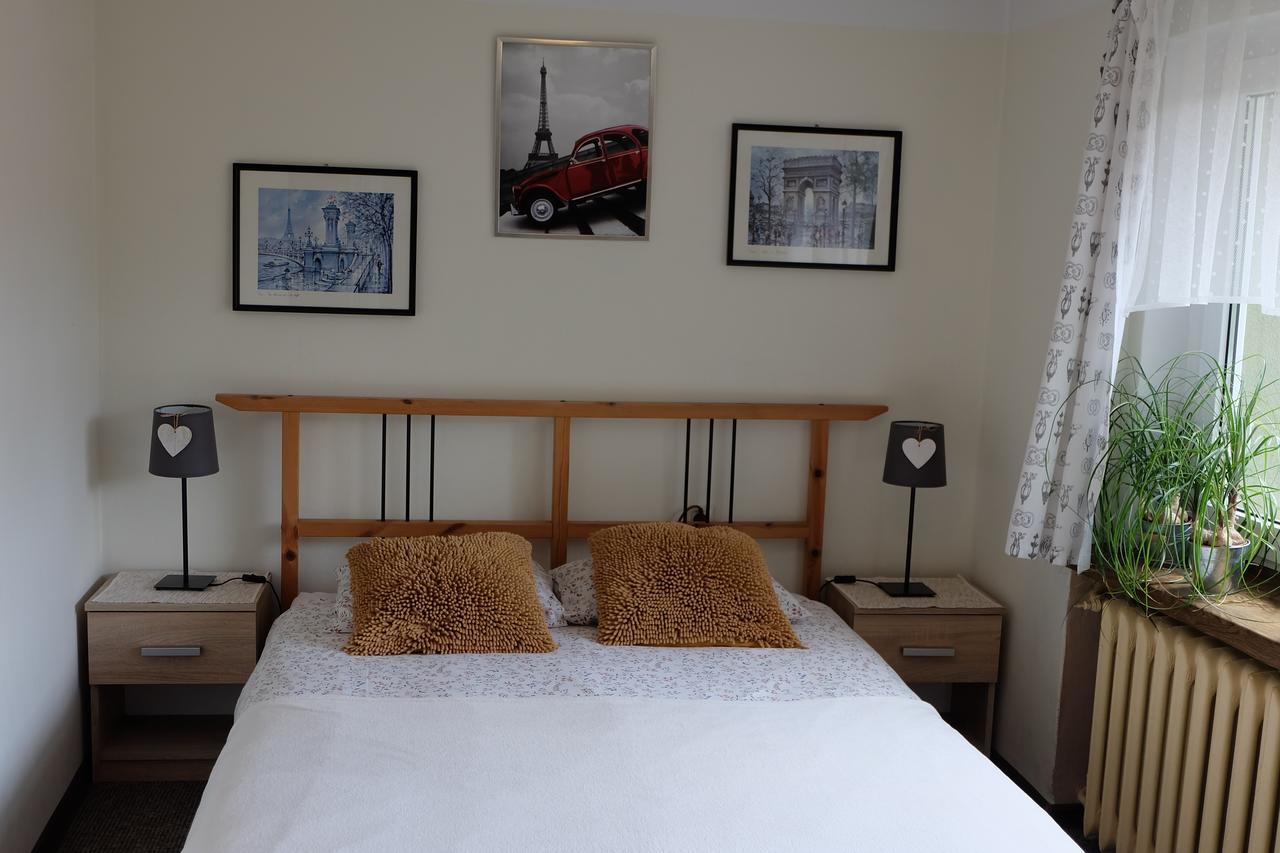 Willa Pod Aniolem - Pokoje Goscinne & Apartamenty Z Widokiem Na Gory Szczyrk Extérieur photo
