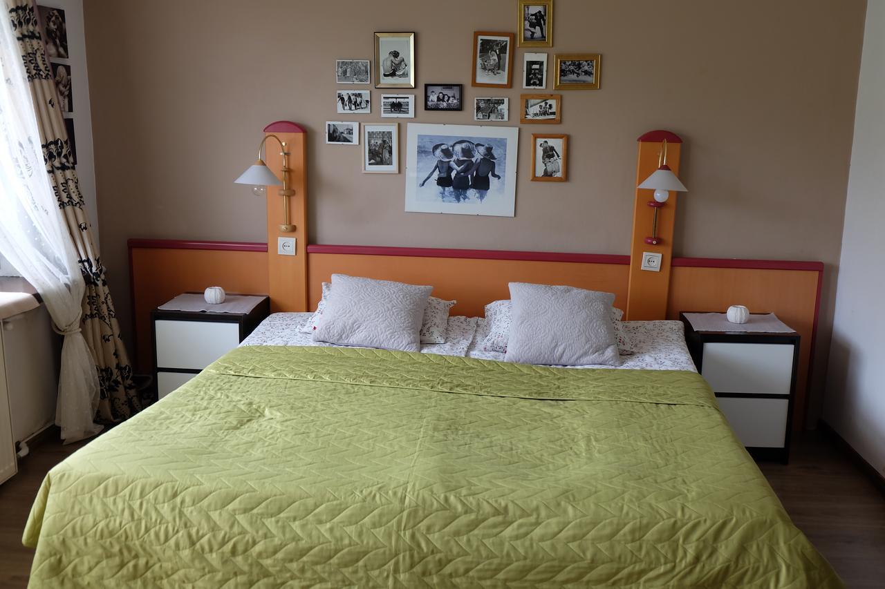 Willa Pod Aniolem - Pokoje Goscinne & Apartamenty Z Widokiem Na Gory Szczyrk Extérieur photo